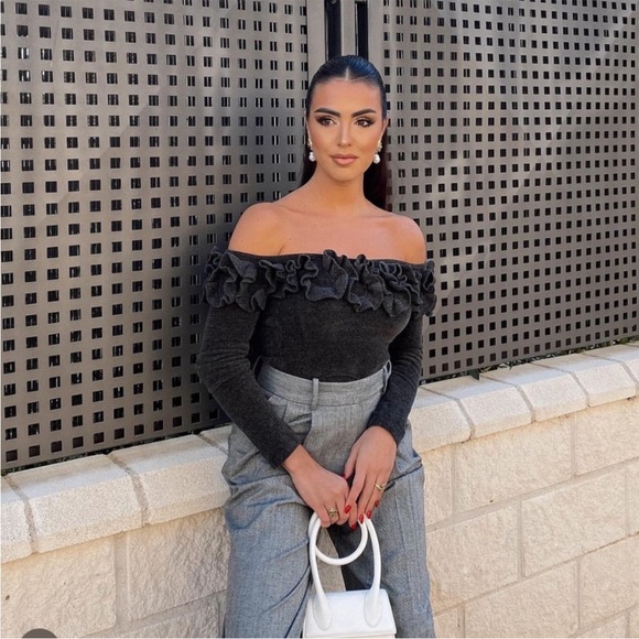 ZARA RUFFLED CHENILLE CROP TOP - Picture 2 of 8